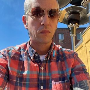 Meet your Posher, Justin